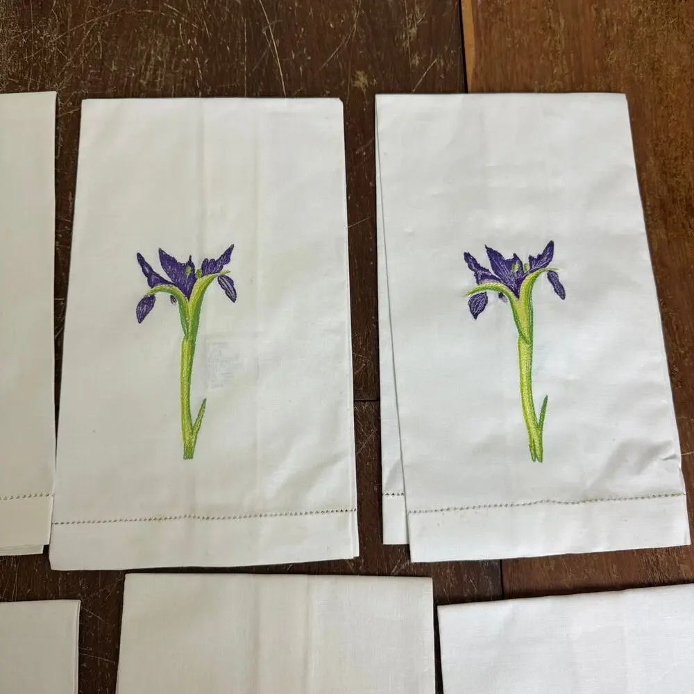 Lillian Vernon VINTAGE 2001 Set of 8 Floral Embroidery Cloth Napkins 100% Cotton